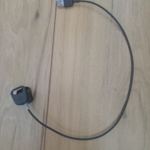 Black Fitbit 4 USB Charging Cable